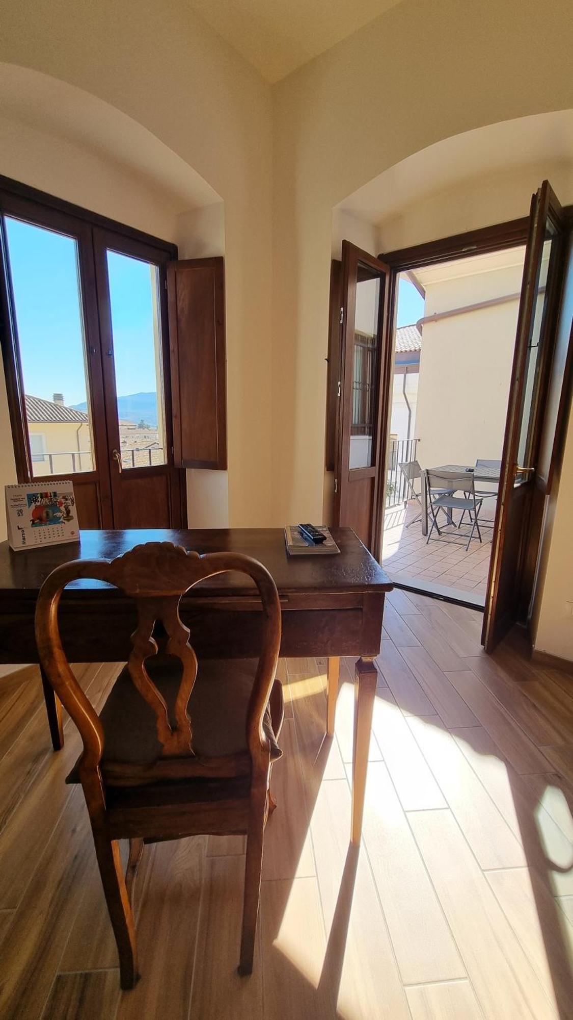 Antica Dimora San Crisante - Centro Storico Apartment L'Aquila Exterior photo
